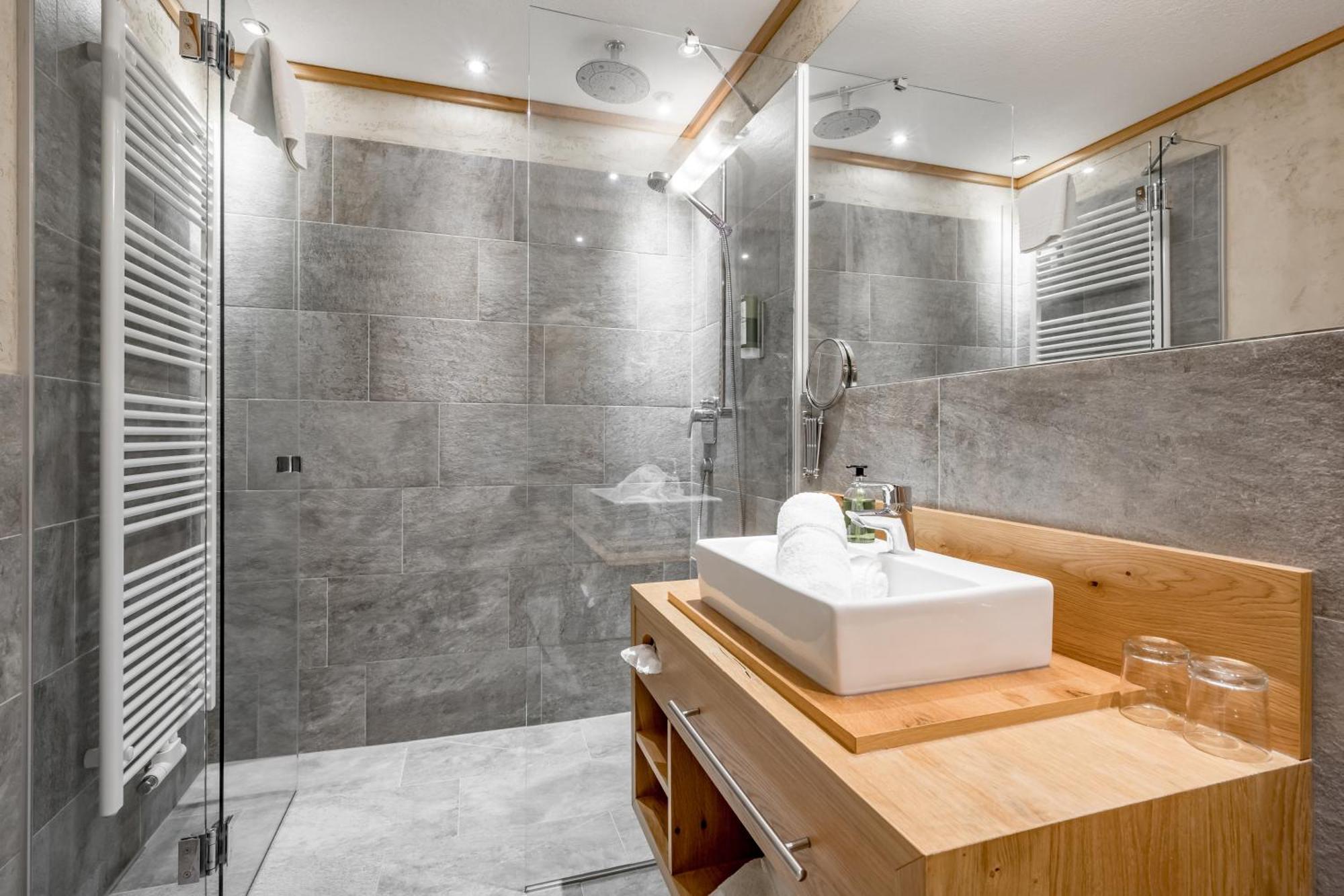 ריד אים אוברינטל Tilia Living - B&B Mit Dem Komfort Eines Kleinen, Feinen Hotels מראה חיצוני תמונה